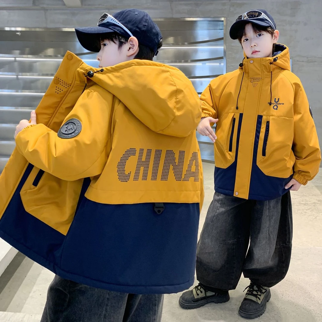 【悠悠万达】男童冬款外套2025新款儿童冲锋衣派克服深秋棉服潮洋气