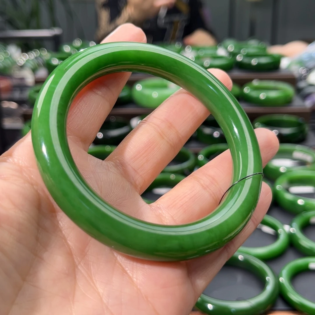 未镶嵌手镯和田玉（碧玉）