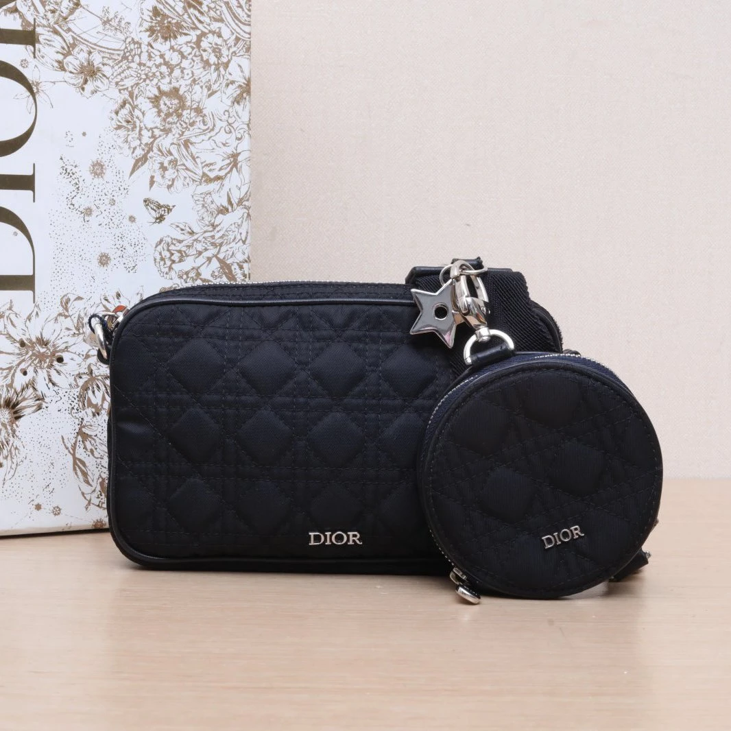 99新 DIOR/迪奥 花花黑色 尼龙 银扣 2021 字母 藤格纹 相机包