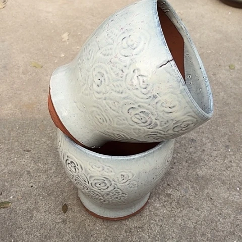 18/20瑕疵口部烧裂。