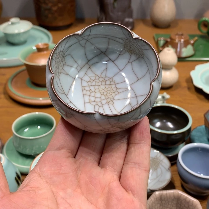 龙泉青瓷手工绣球杯