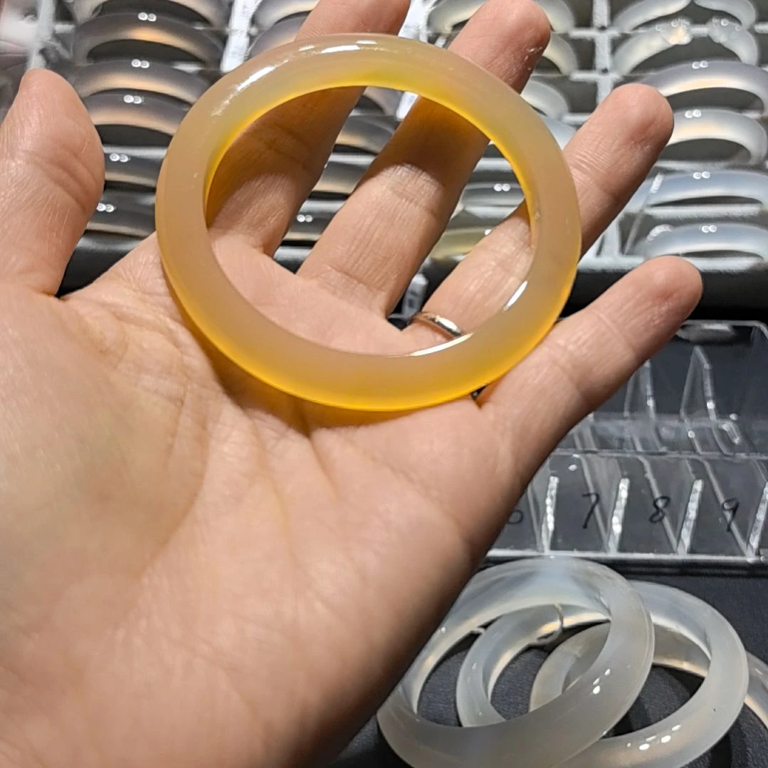 玛瑙/玉髓未镶嵌手镯