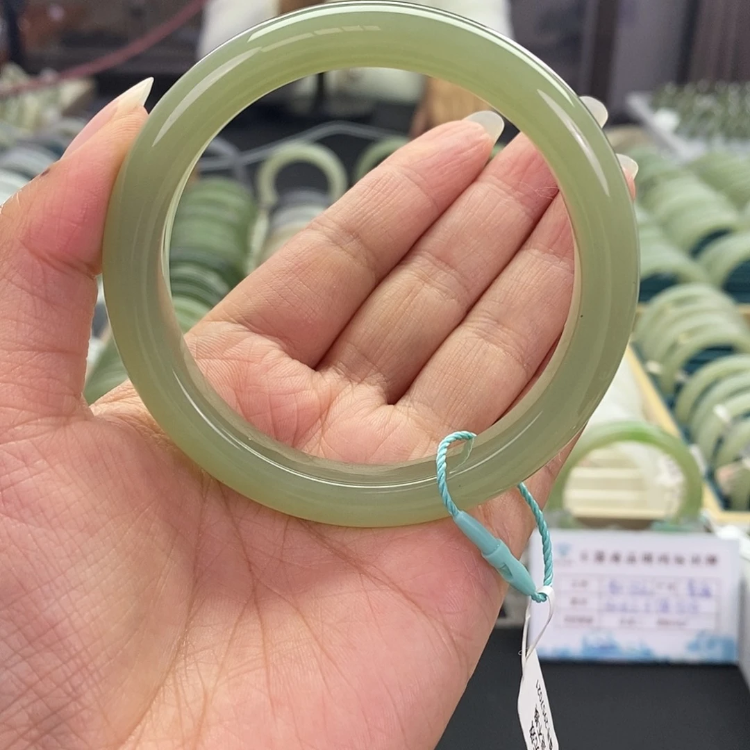 和田玉未镶嵌珠宝奇石和田玉手镯59