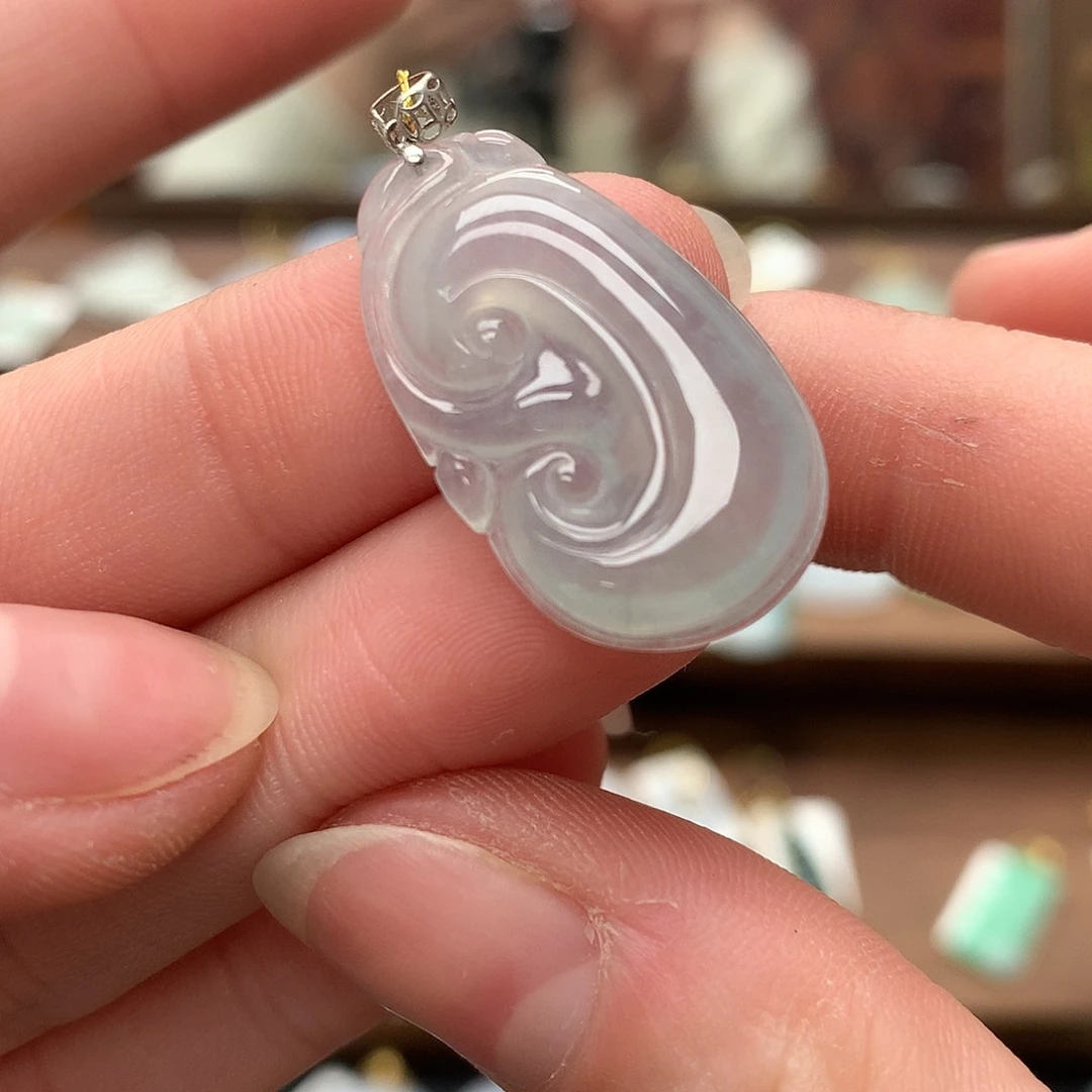 翡翠吊坠(不含链)18K金镶嵌