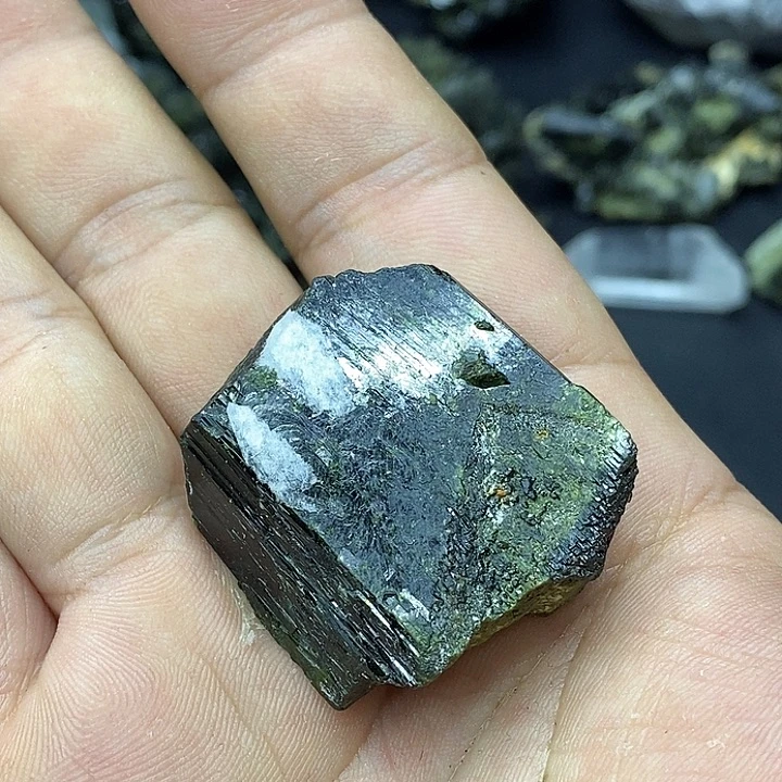 有机玻璃巴基斯坦绿莲石34.6g