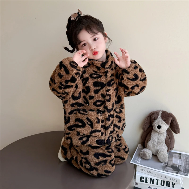 女童睡衣秋冬季法兰绒2025新款儿童豹纹珊瑚绒家居服套装宝宝女孩