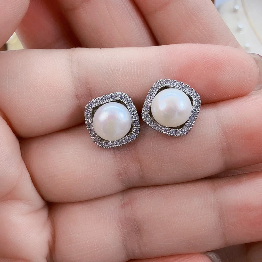 淡水珍珠未镶嵌耳饰