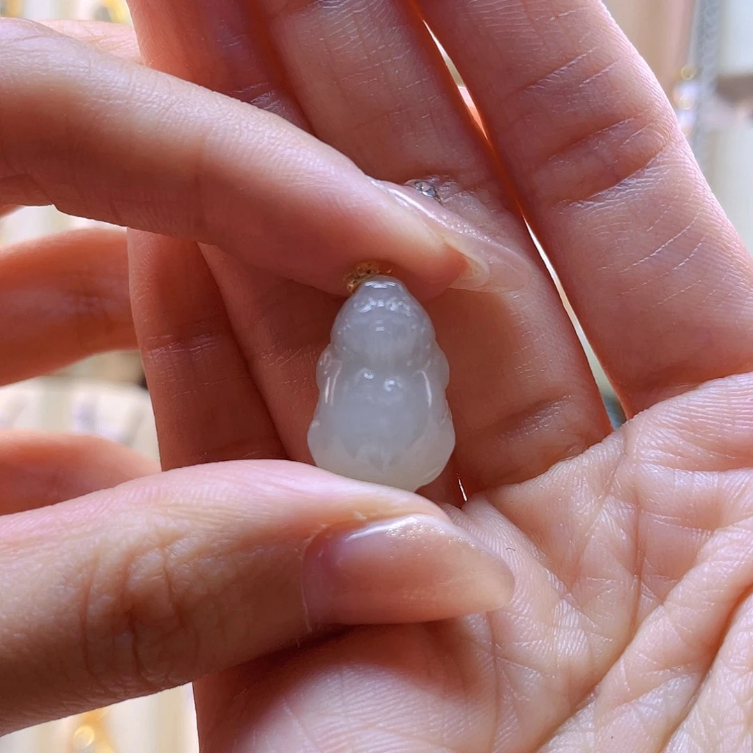 和田玉吊坠(赠链)18K金镶嵌郭*