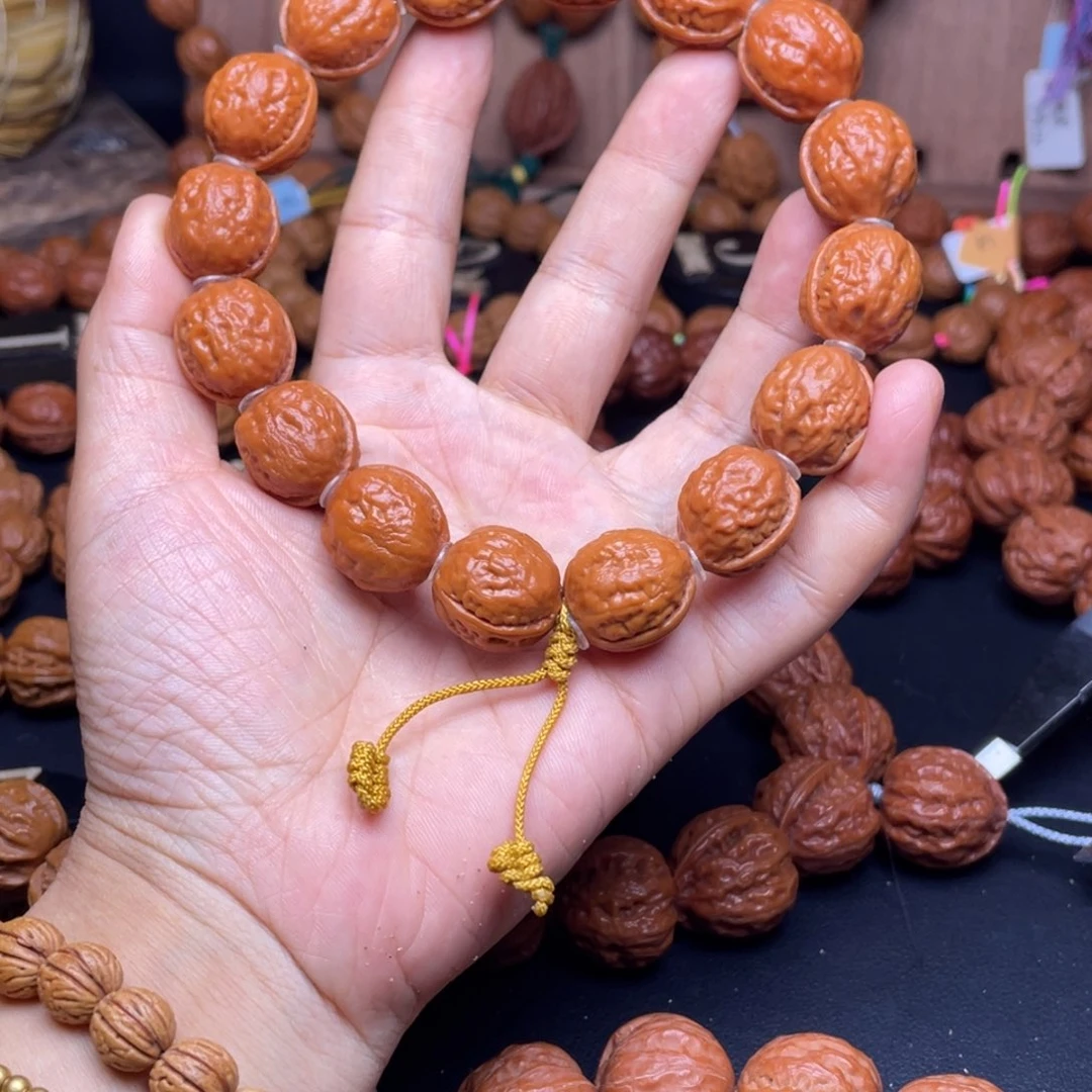 B***O文玩核桃吊坠秋子