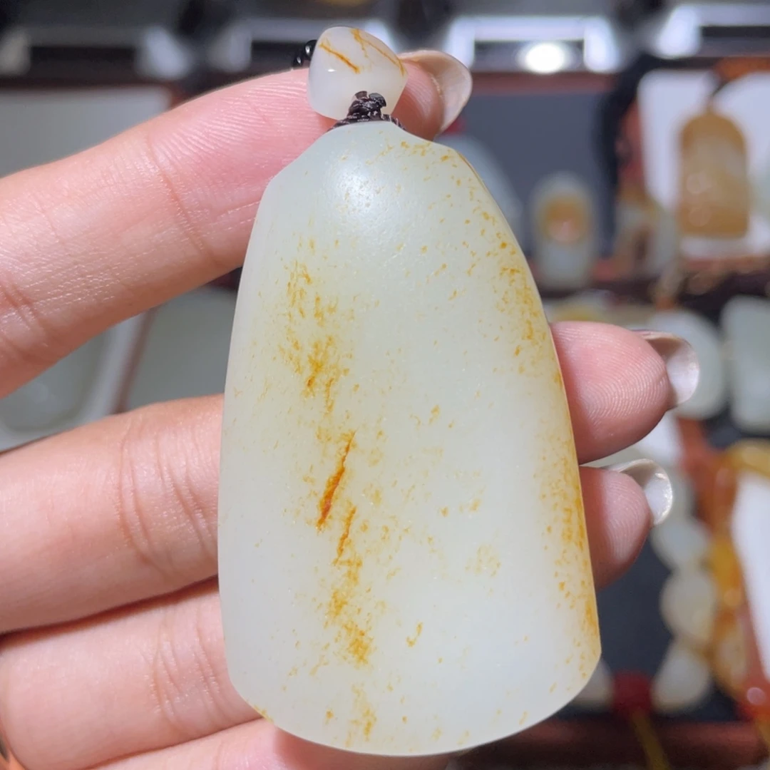 未镶嵌和田玉（子料）挂件
