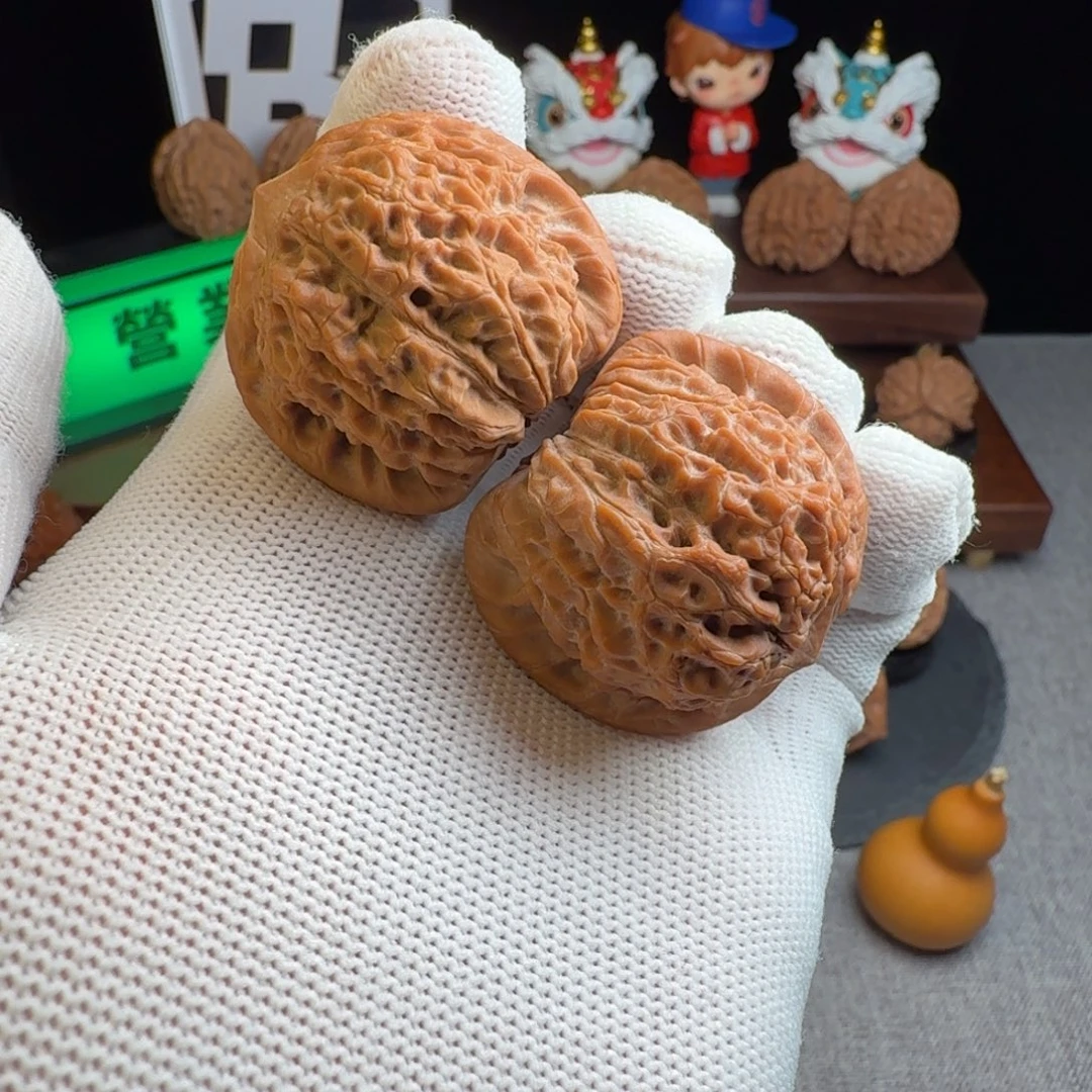 可****把件文玩核桃血麒麟