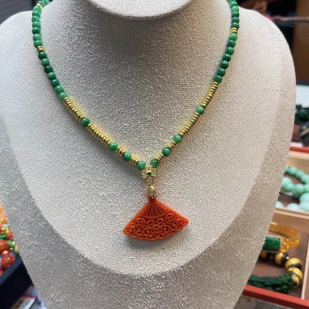 翡翠未镶嵌项链炸