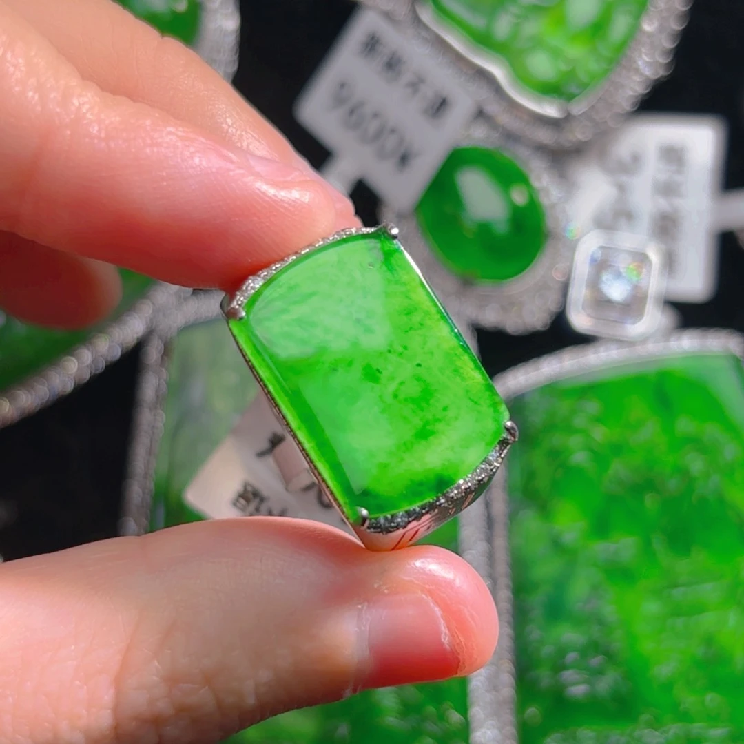 翡翠颈饰银S925镶嵌马鞍