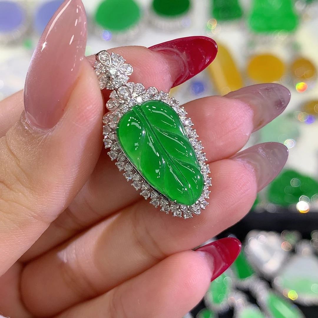 翡翠颈饰18K金镶嵌111111111