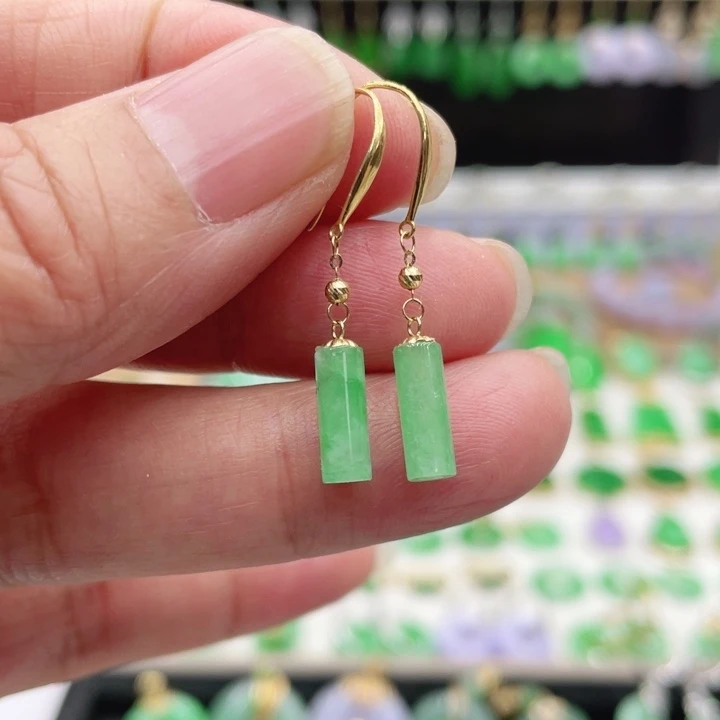 翡翠18K金镶嵌耳饰