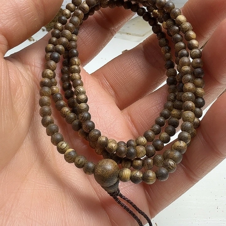 沉香手串乌身0.3规格圈4克+