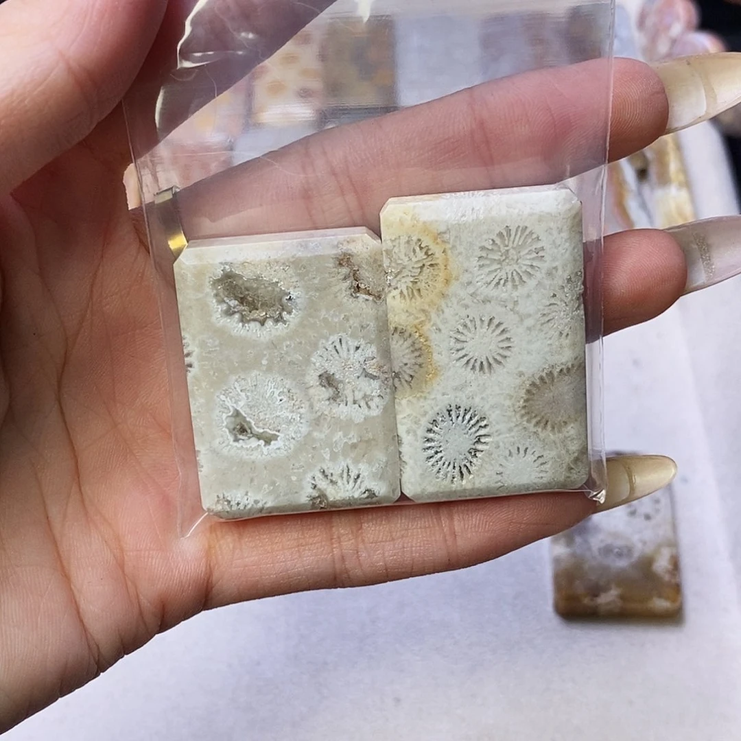 查罗石合金颈饰浩**彬