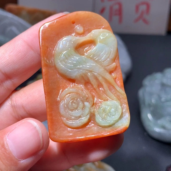 翡翠未镶嵌颈饰保真天然A货翡翠