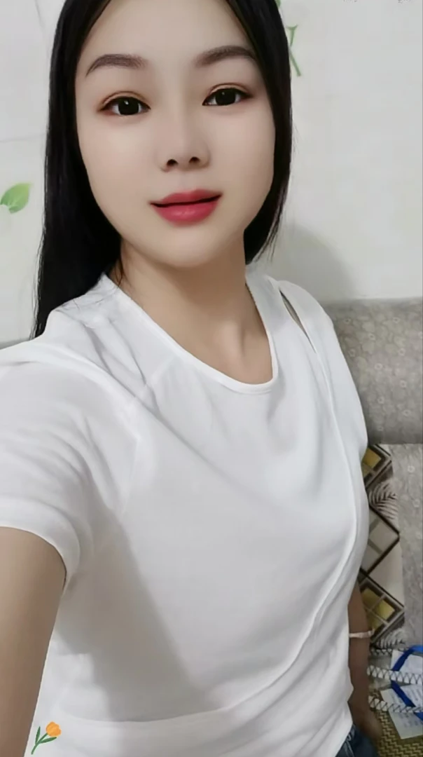 夏季新款 圆领肩镂空 设计感纯色女上衣～