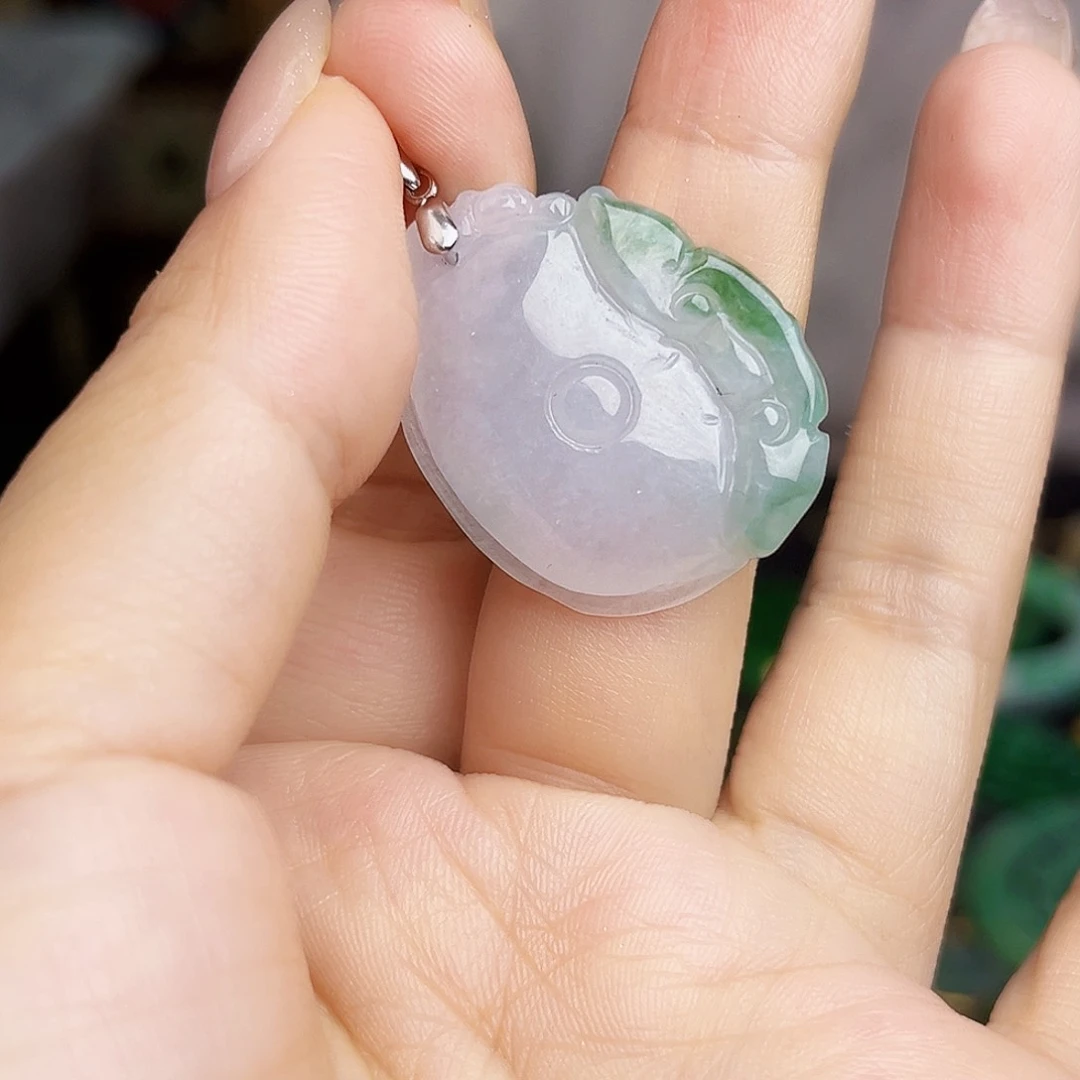 翡翠未镶嵌颈饰多样性