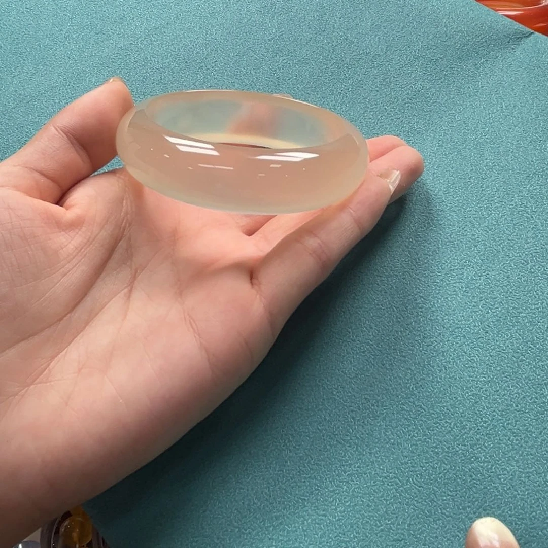 手镯玛瑙/玉髓未镶嵌