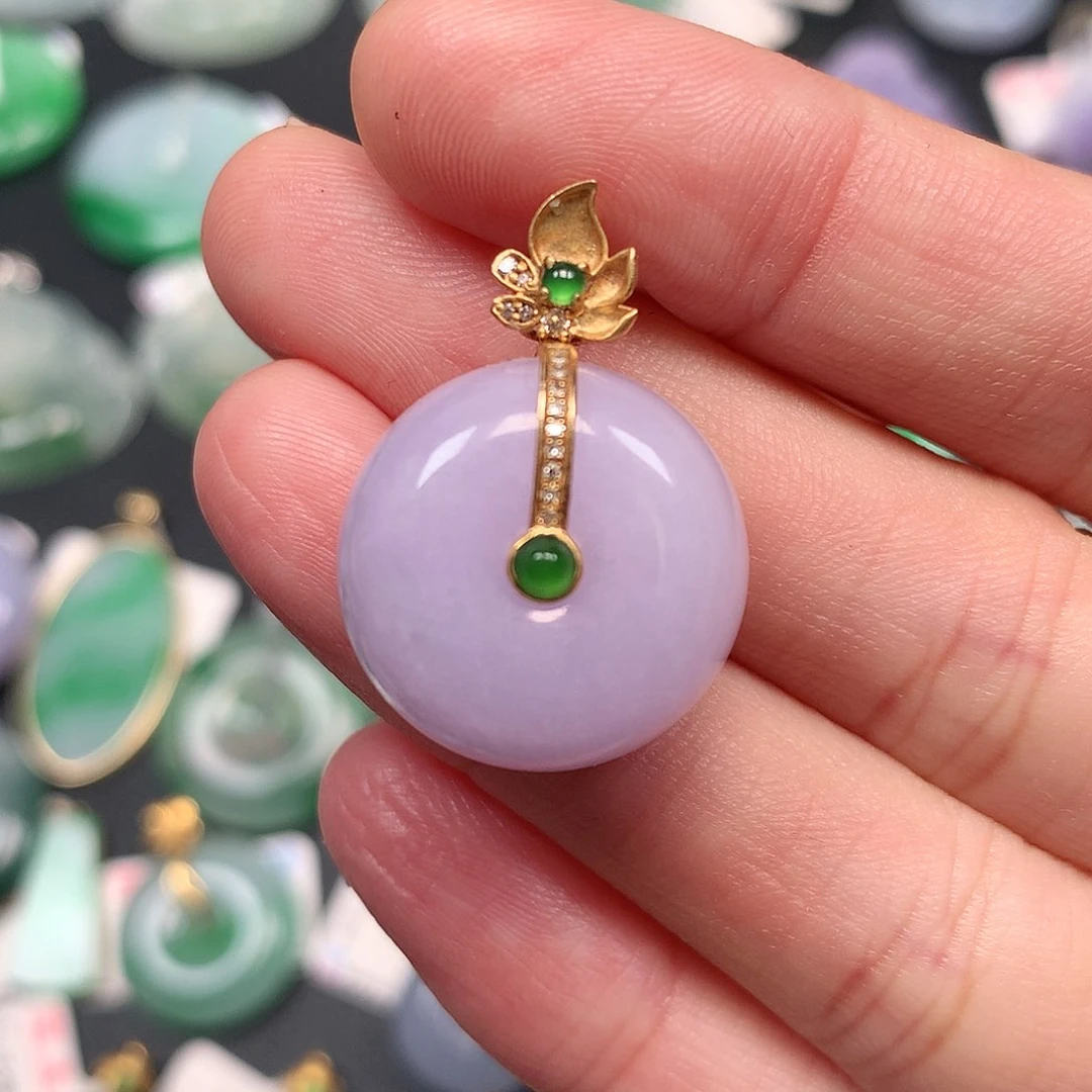 颈饰18K金镶嵌翡翠翡翠吊坠