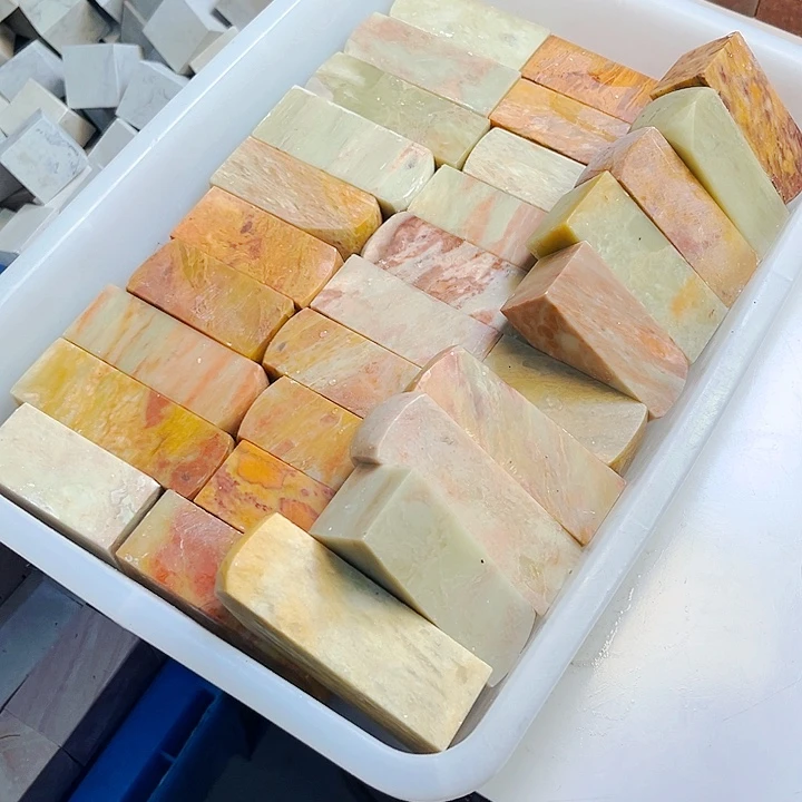 青田石印石米*今天我也没