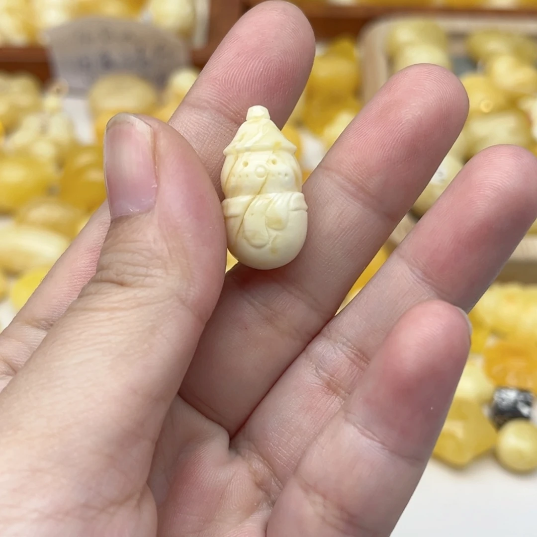 裸石蜜蜡未镶嵌配饰