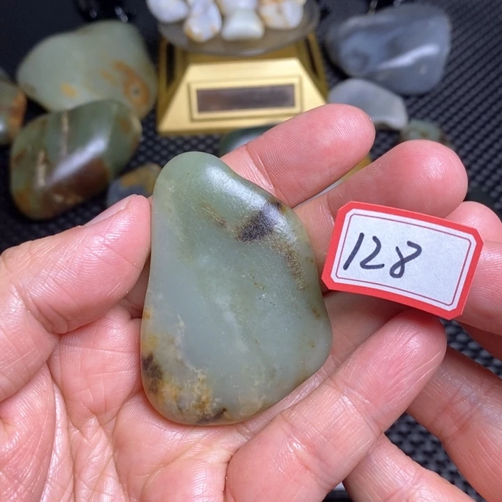 未镶嵌和田玉把件128