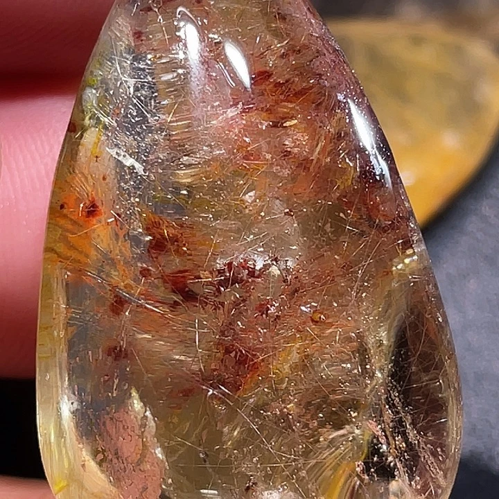 A***滴颈饰未镶嵌发晶钛晶