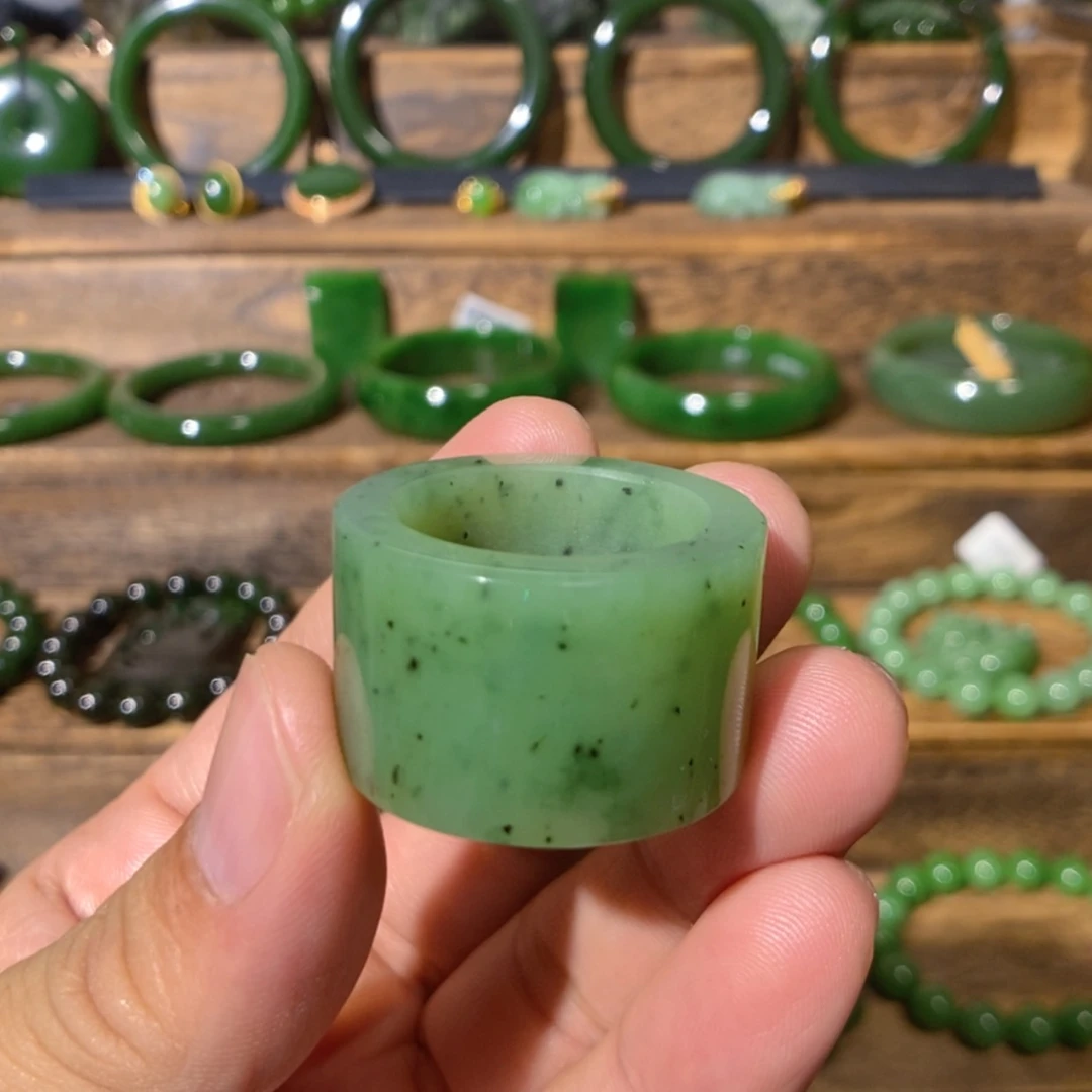 【闪购商品】吊坠(不含链)未镶嵌和田玉乌兰海碧玉扳指 21