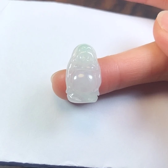 翡翠未镶嵌颈饰缅甸A货，每天下午1点半开播