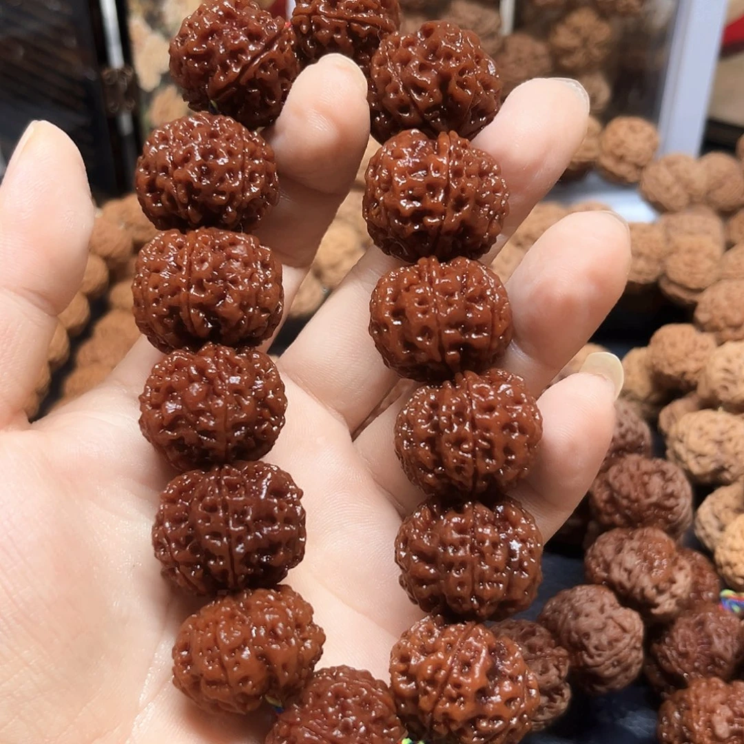迪***奥手串金刚菩提六瓣雪花颜色超润