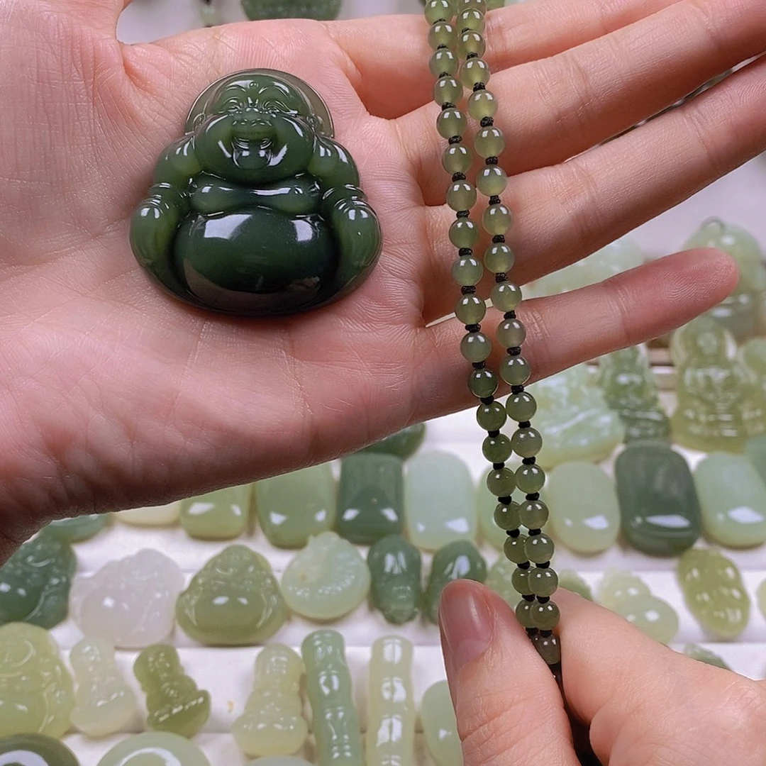 ****༊和田玉未镶嵌颈饰