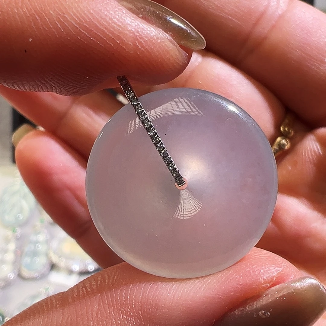 翡翠18K金镶嵌颈饰吊坠