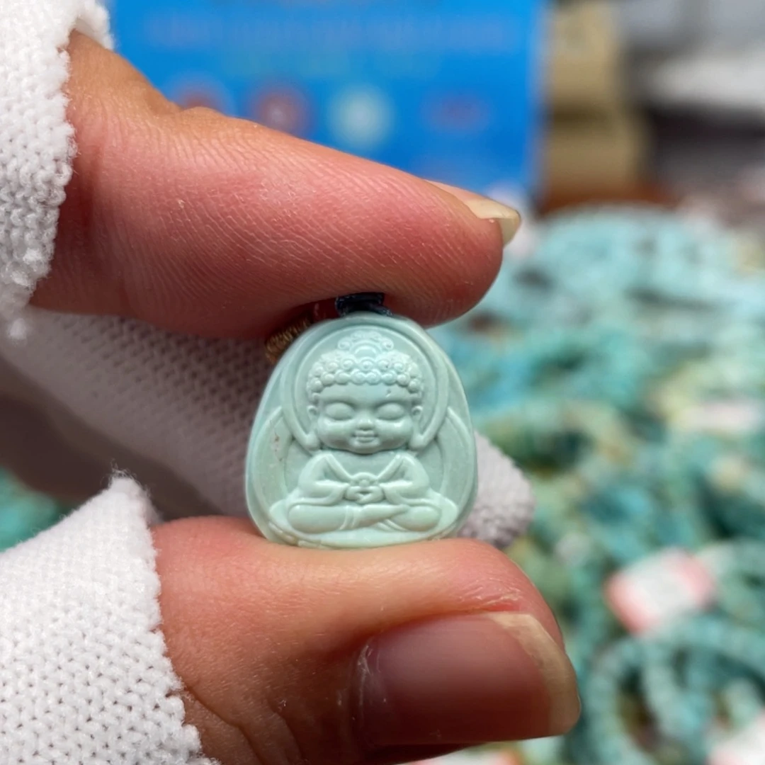 绿松石未镶嵌挂件