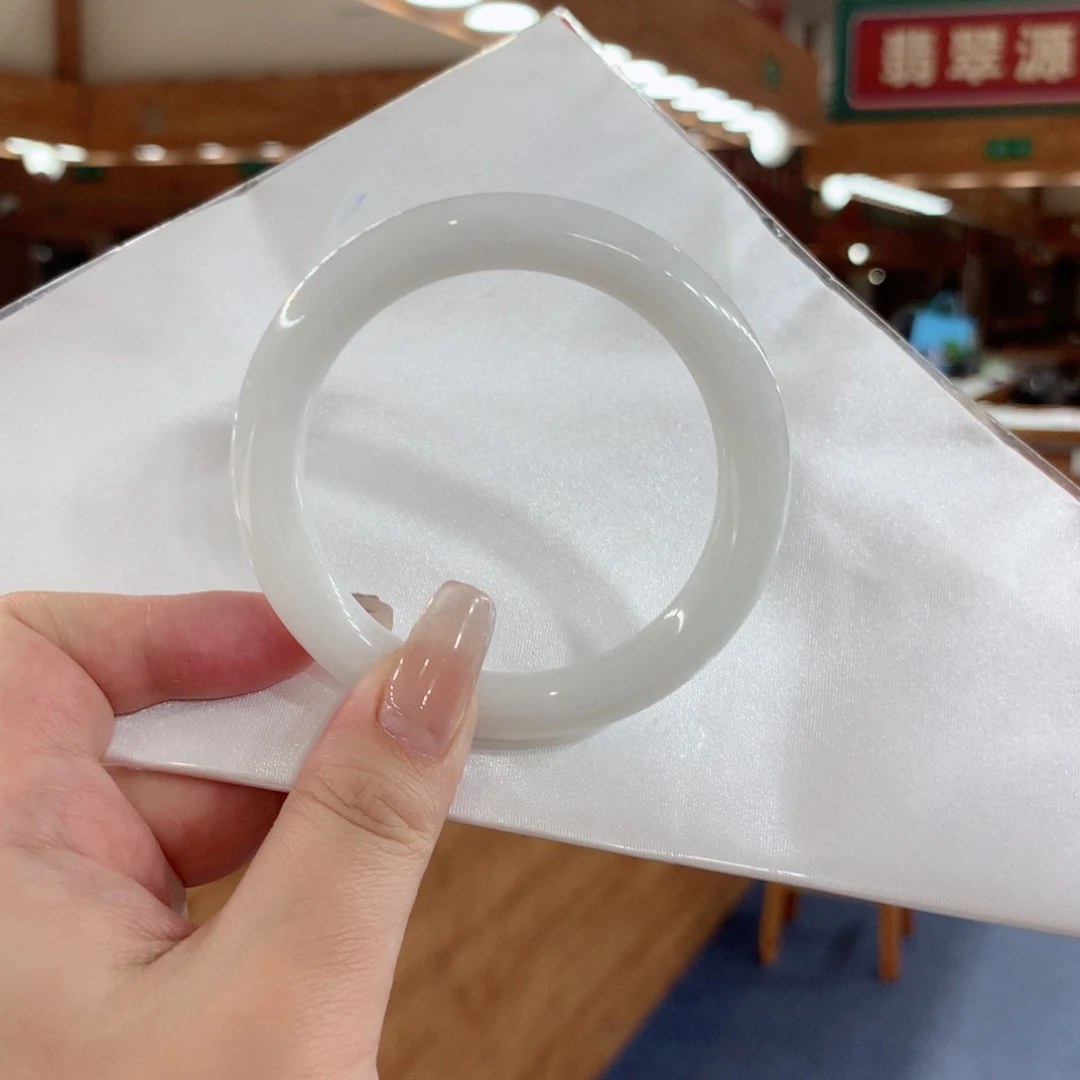 翡翠手镯未镶嵌买断