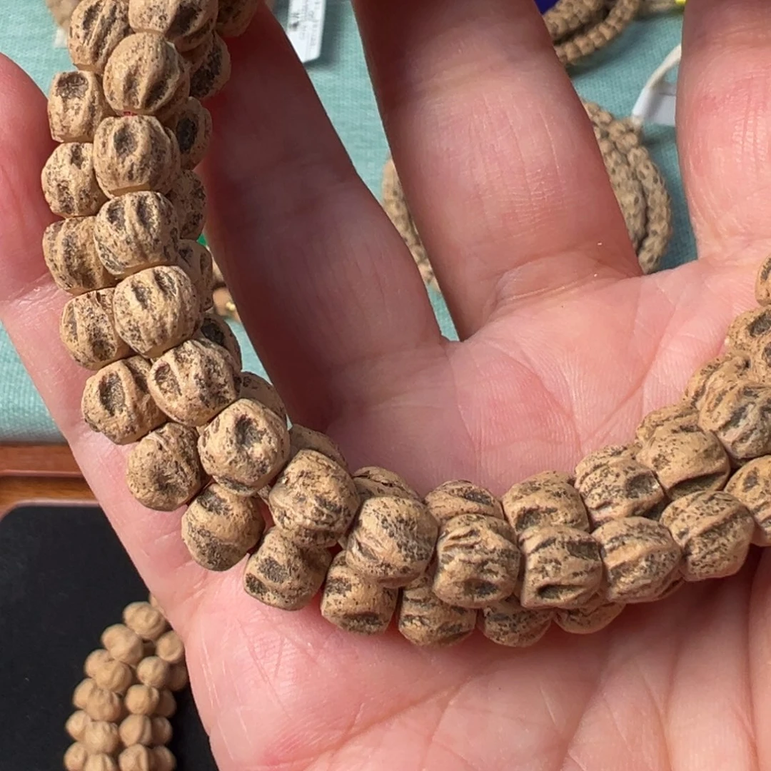 柏香籽/百香籽吊坠F10