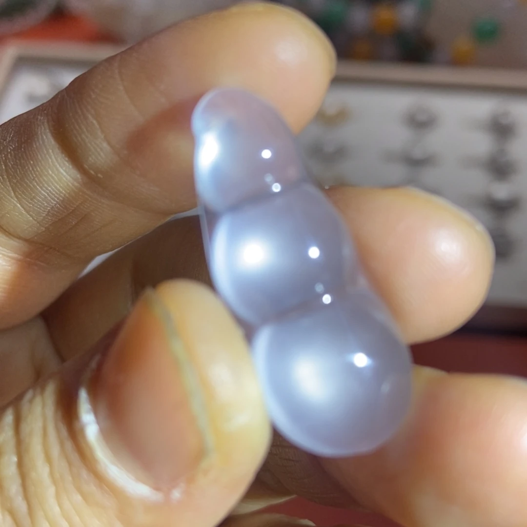 石英质玉颈饰未镶嵌