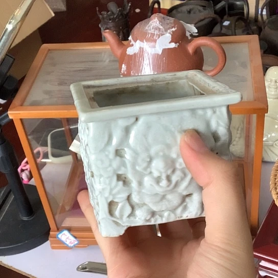 基哥日瓷中古百货