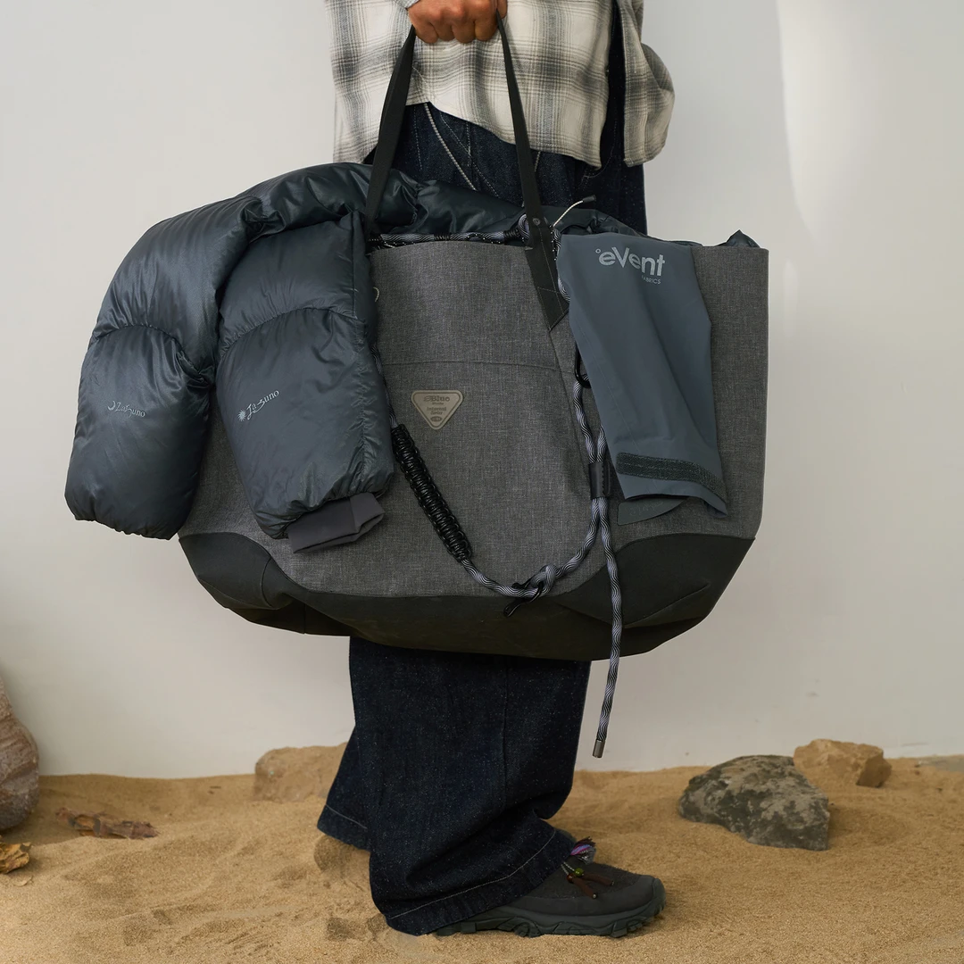 蓝岐极简结构手提包城市通勤户外运动拼缝压胶挺阔大容量托特包男