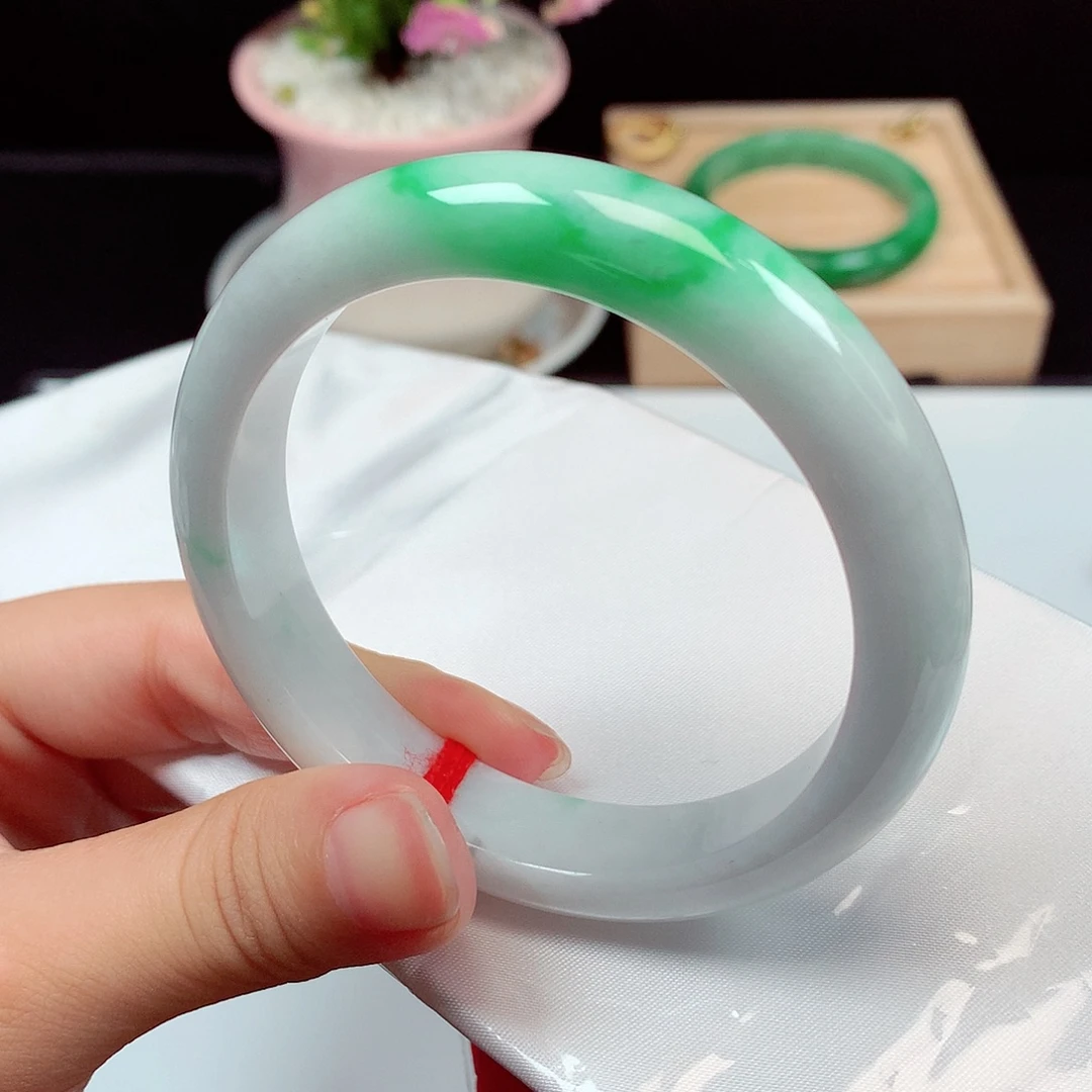 翡翠未镶嵌手镯1435