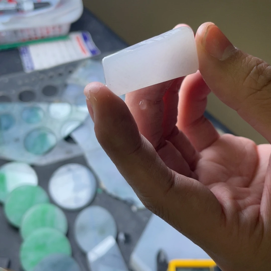 未镶嵌定制翡翠