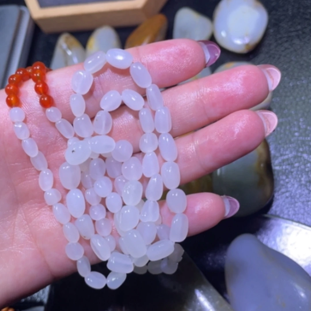 【闪购商品】颈饰未镶嵌和田玉