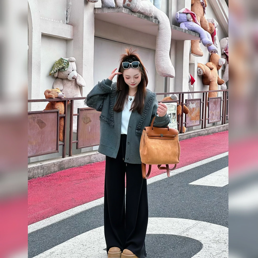 楠序【巴塞罗那】魏魏微胖女装冬款花边拼接韩版设计感外套NX13857