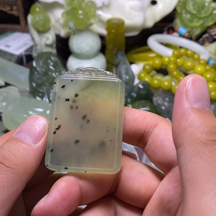 岫玉未镶嵌岫玉挂件