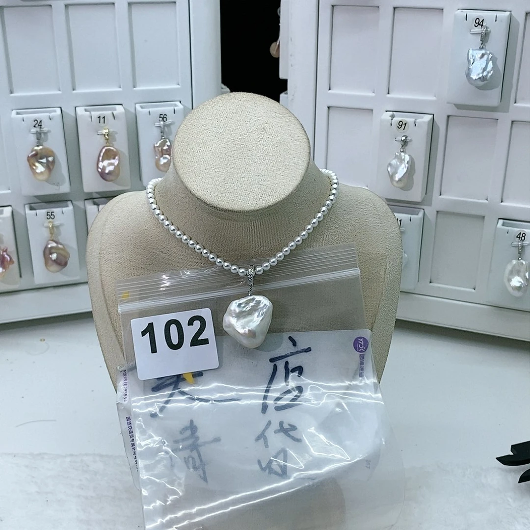 淡水珍珠颈饰合金