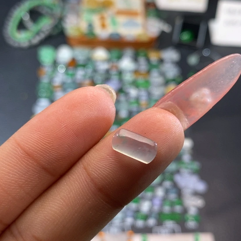 【闪购商品】翡翠挂件未镶嵌马鞍