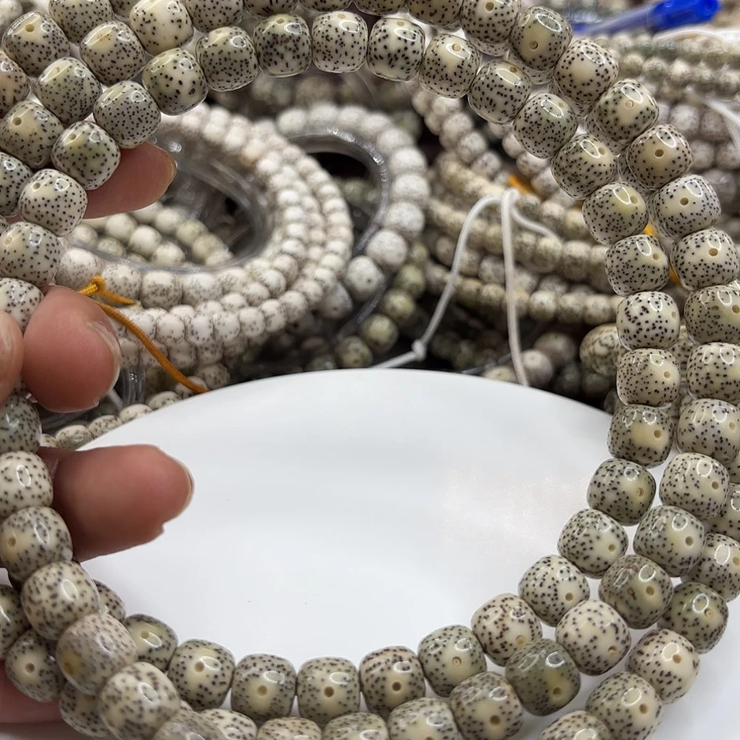 吊坠星月菩提10绿冰大眼睛