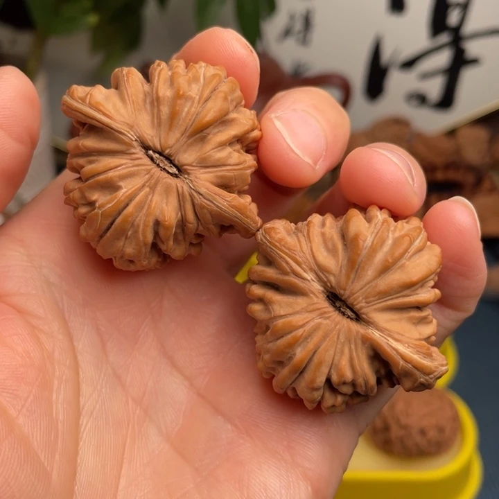 文玩核桃把件汉高楼41